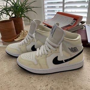 WMNS AIR JORDAN 1 MID 'COCONUT MILK'